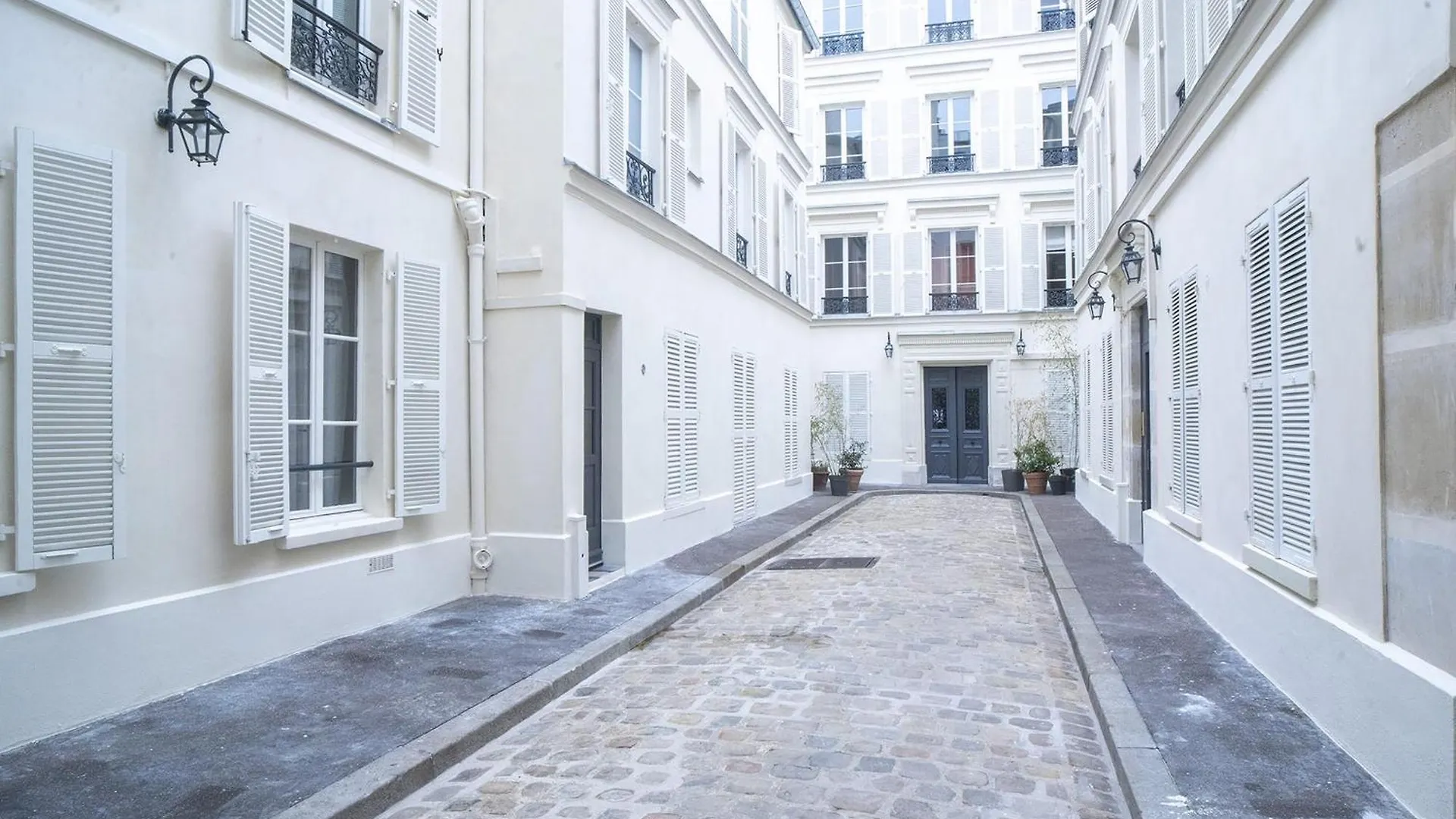 Cosy And Quiet Apartment In Paris 0*,  France