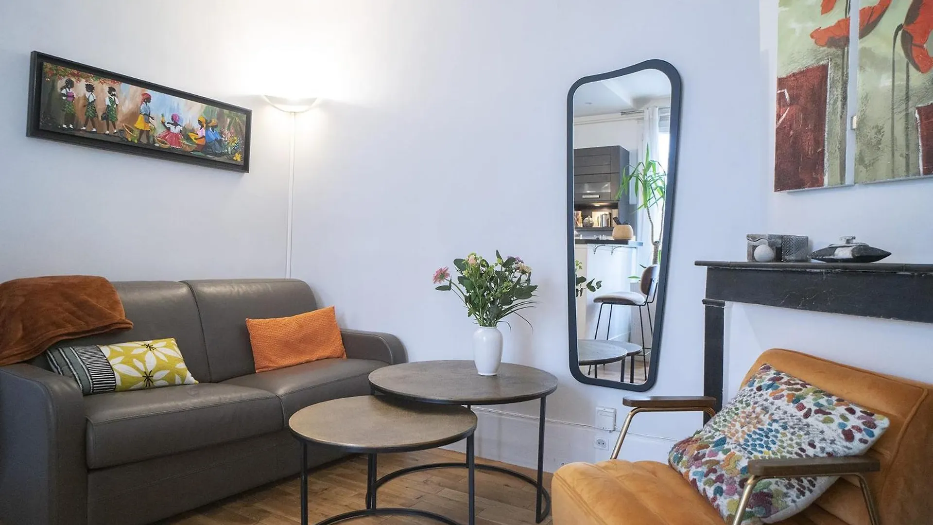 Cosy And Quiet Apartment In Paris